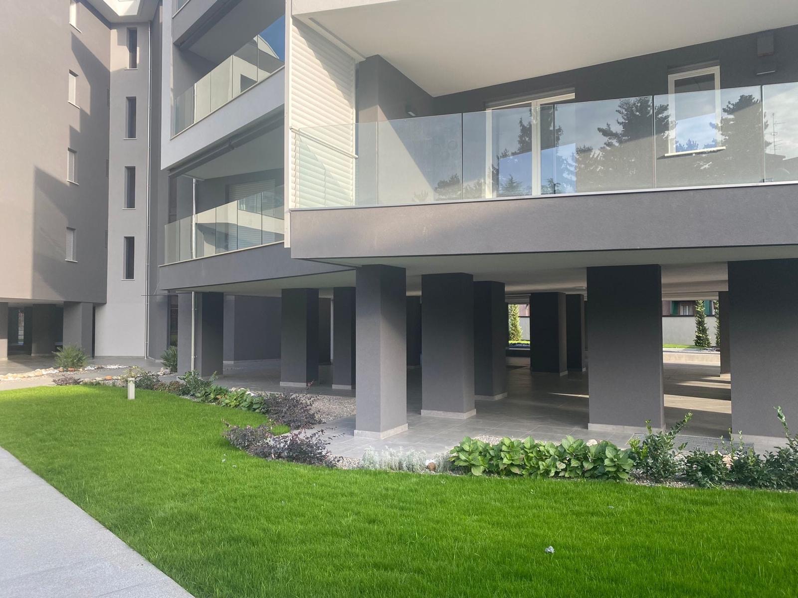 Edificio Direzionale — Shkoder, Albania